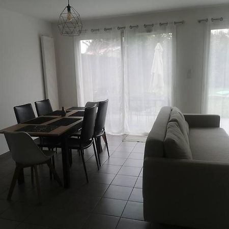 Jolie Maison Entiere Avec 3 Chambres Centre Ville Saint-André-de-Cubzac Εξωτερικό φωτογραφία