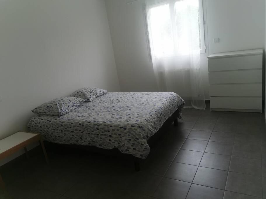Jolie Maison Entiere Avec 3 Chambres Centre Ville Saint-André-de-Cubzac Εξωτερικό φωτογραφία