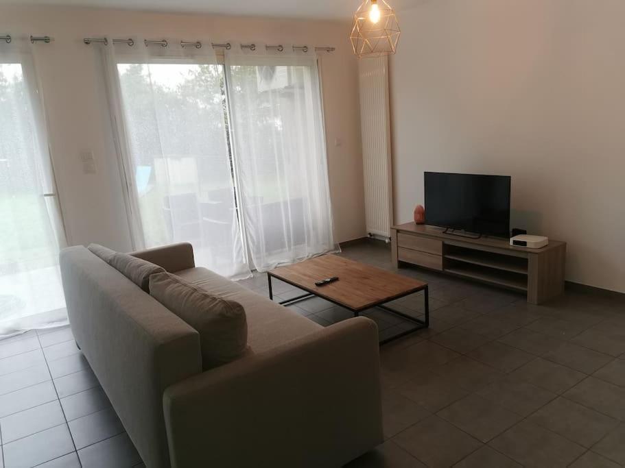 Jolie Maison Entiere Avec 3 Chambres Centre Ville Saint-André-de-Cubzac Εξωτερικό φωτογραφία